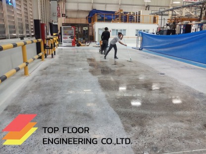 งานหิน แถมต้องขัดเห็นหิน - รับทำพื้น Epoxy พื้นสีอีพ็อกซี่
